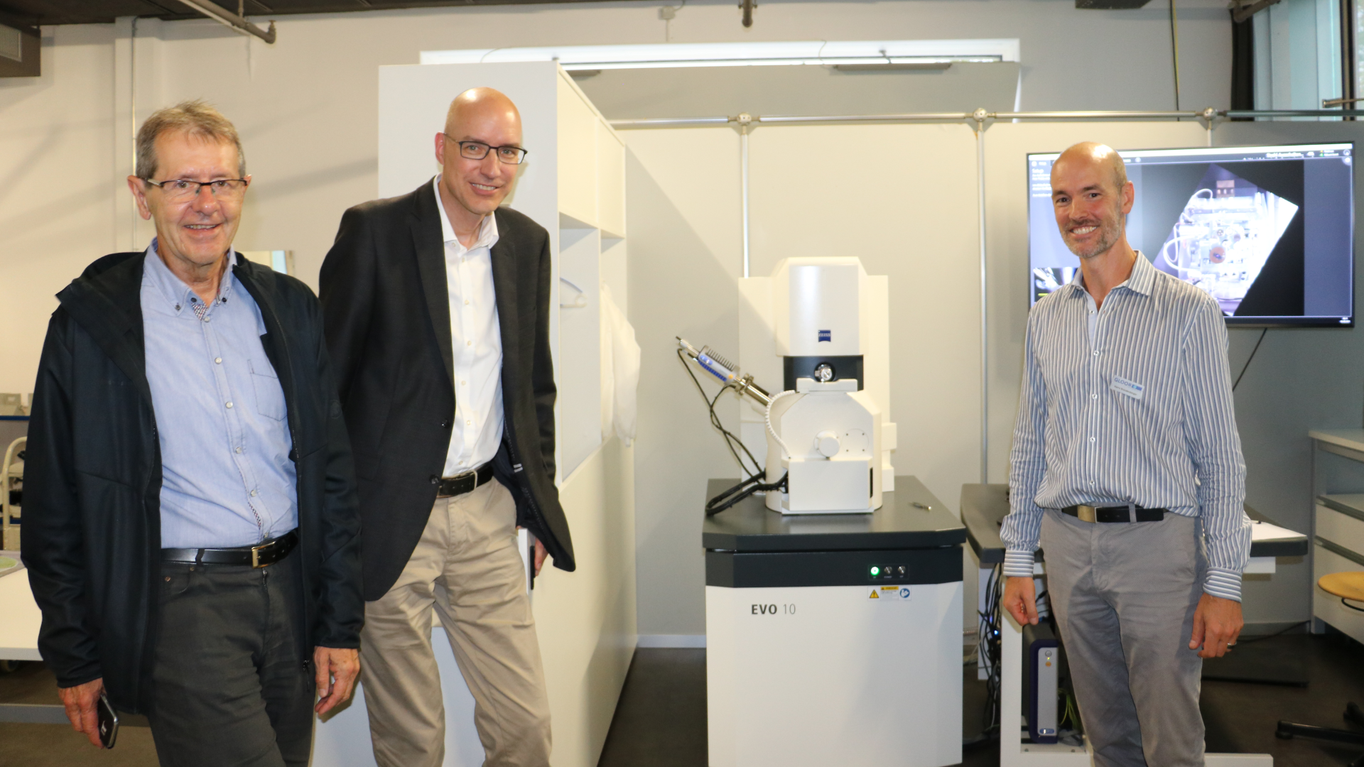 Gloor Instruments AG - Sponsoring Elektronenmikroskop Technorama